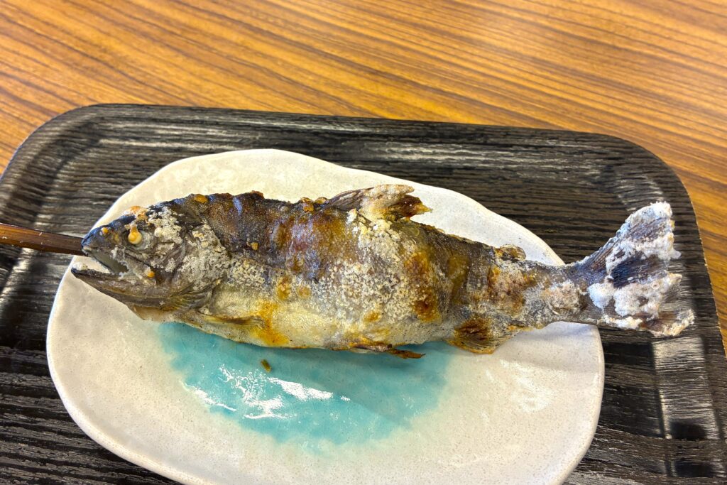 三峰神社 ヤマメ